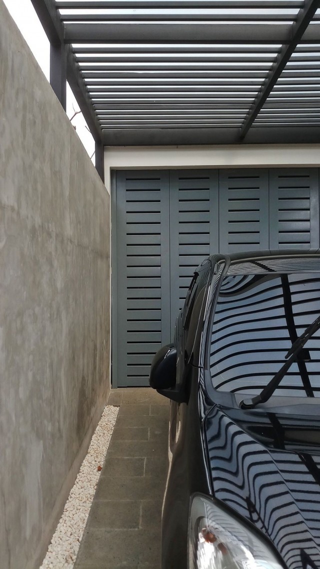 Inilah 6 Jenis Pintu Garasi Modern Agar Tampilan Rumah Makin Menarik