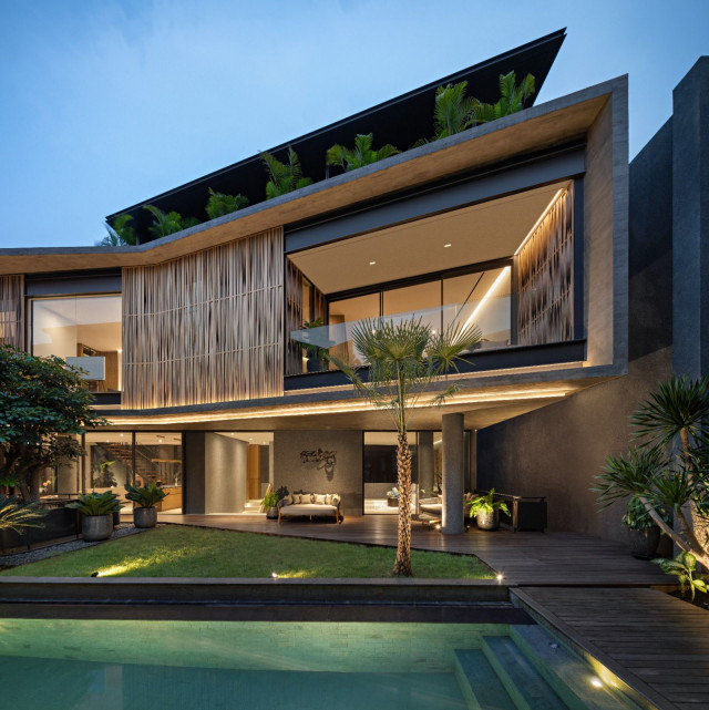 BW House, An Urban Sanctuary with Tropical Modern Style