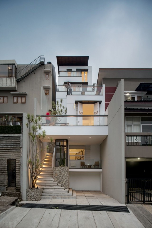 5 Model Kanopi Balkon Minimalis untuk Rumah Anda